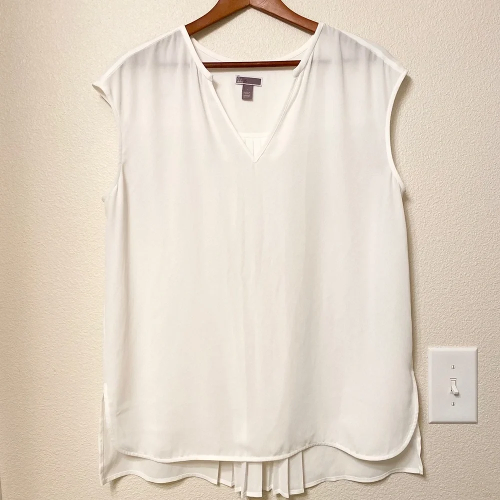 Chelsea28 Pleat Back Top - Picture 7 of 12